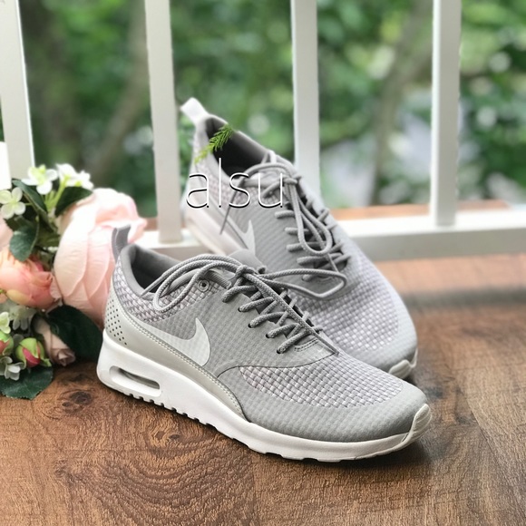 NWT Nike Air Max Thea PRM Arctic Grey WMNS - Picture 2 of 8